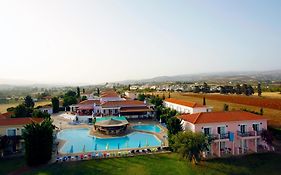 Akamanthea Holiday Village